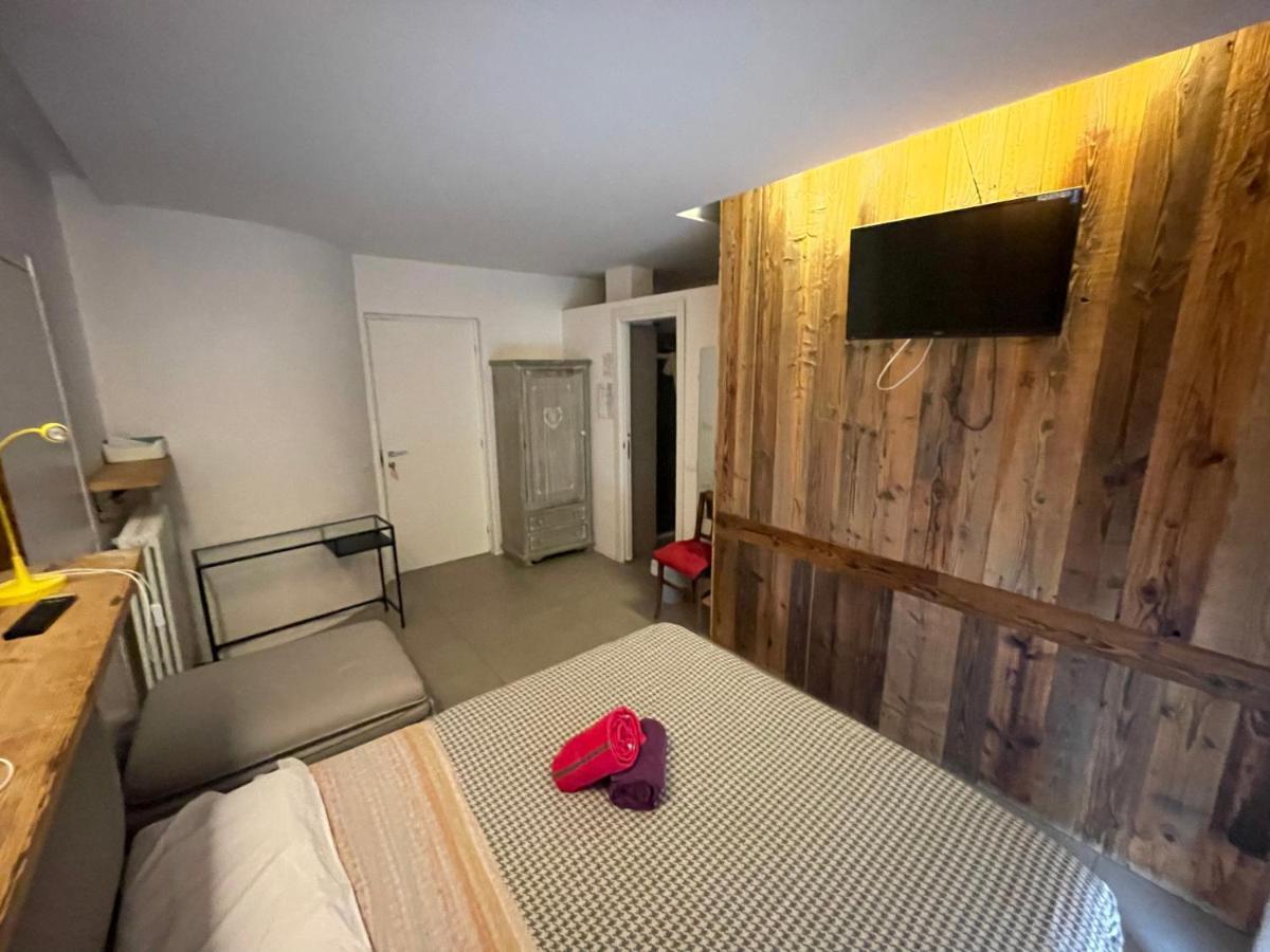 Rooms One Aosta Exterior photo